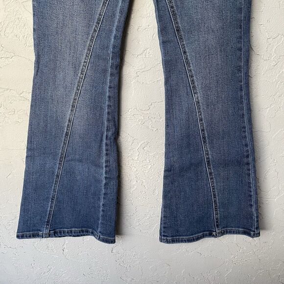 Cello Women’s Flare Denim Jeans Slit Leg Size 3 Blue - Picture 4 of 13